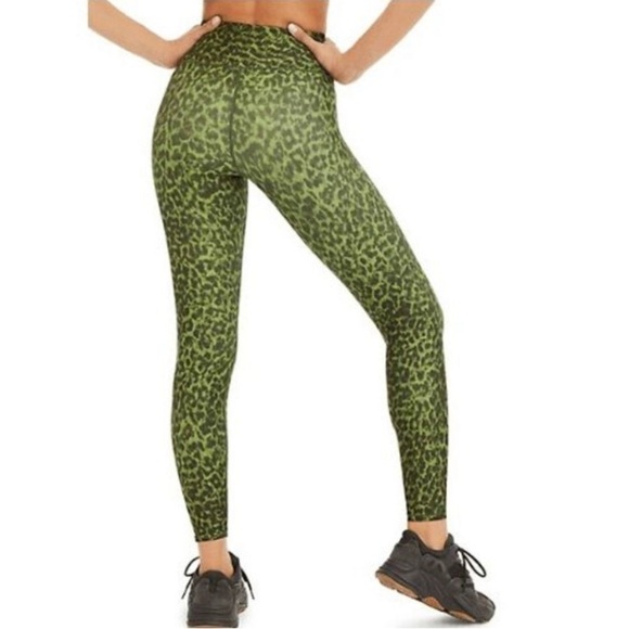 Good American Core Power Legging Pesto Leopard Green Black Size Large NWT - Picture 3 of 10
